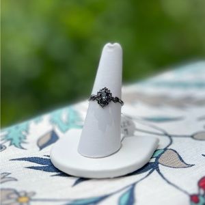 FJ 925 Coven Dark Ring